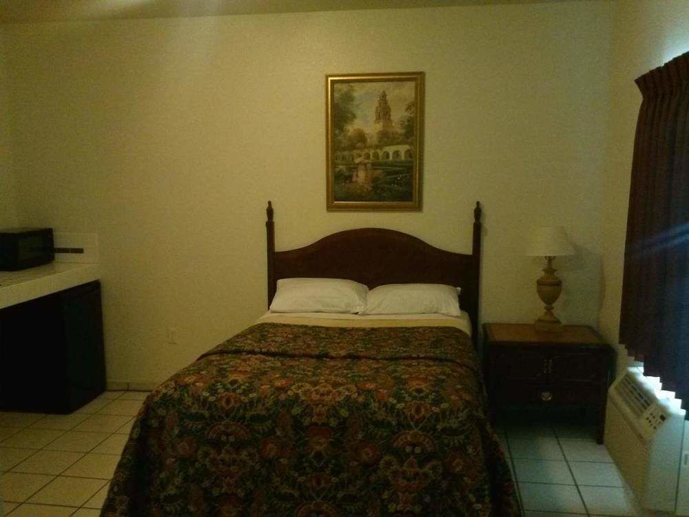 Economy Inn Paso Robles Εξωτερικό φωτογραφία
